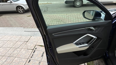 Audi Q3 35 TDI quattro S tronic Business Advanced (15)