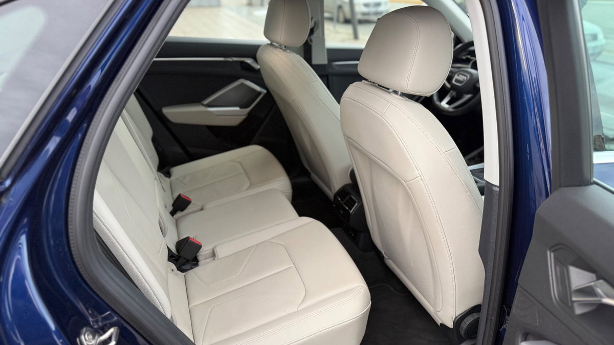 Audi Q3 35 TDI quattro S tronic Business Advanced (19)