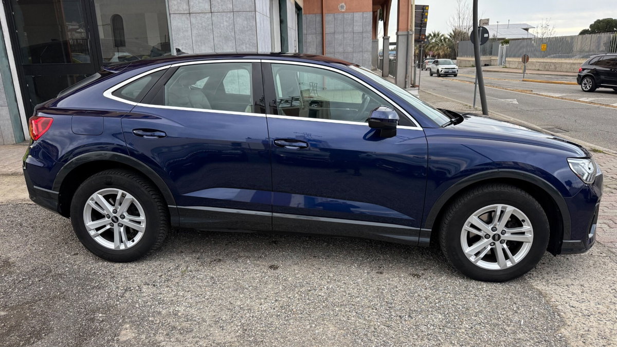 Audi Q3 35 TDI quattro S tronic Business Advanced (4)