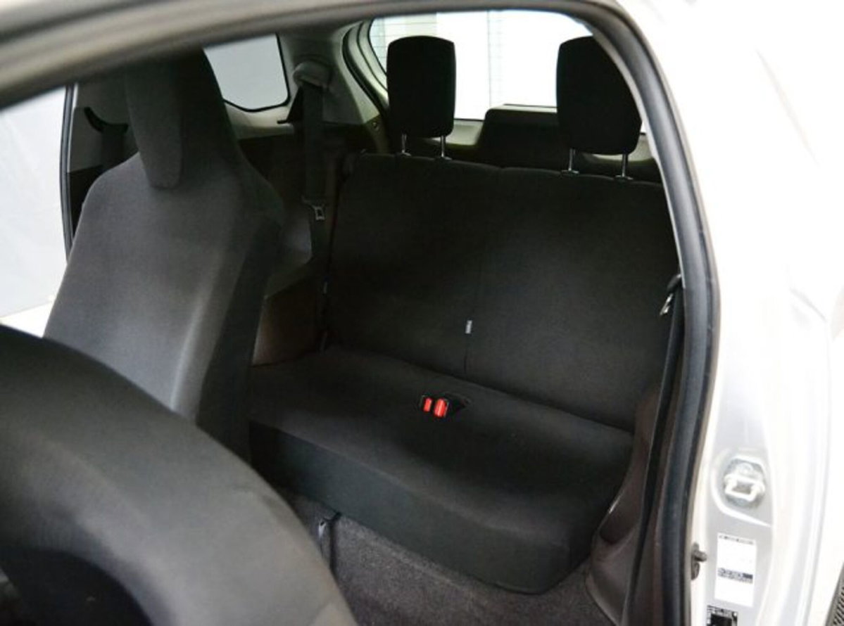Toyota iQ 1.0 (4)