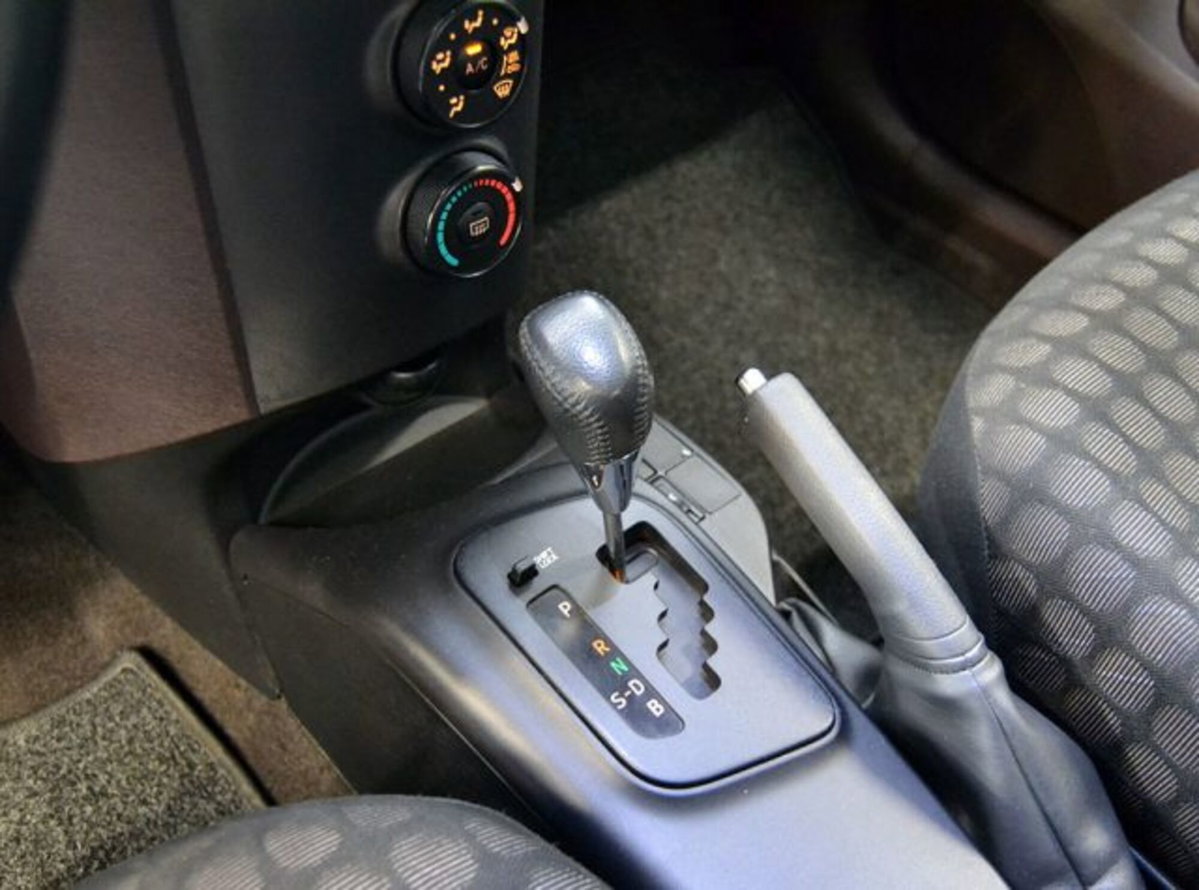 Toyota iQ 1.0 (6)