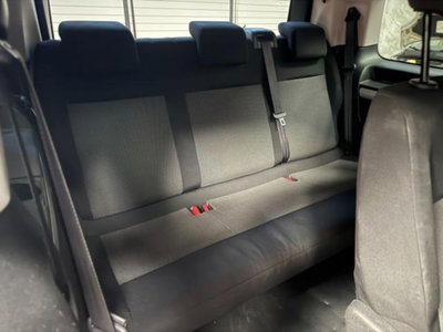 Peugeot Traveller BlueHDi 100 Compact Business (13)