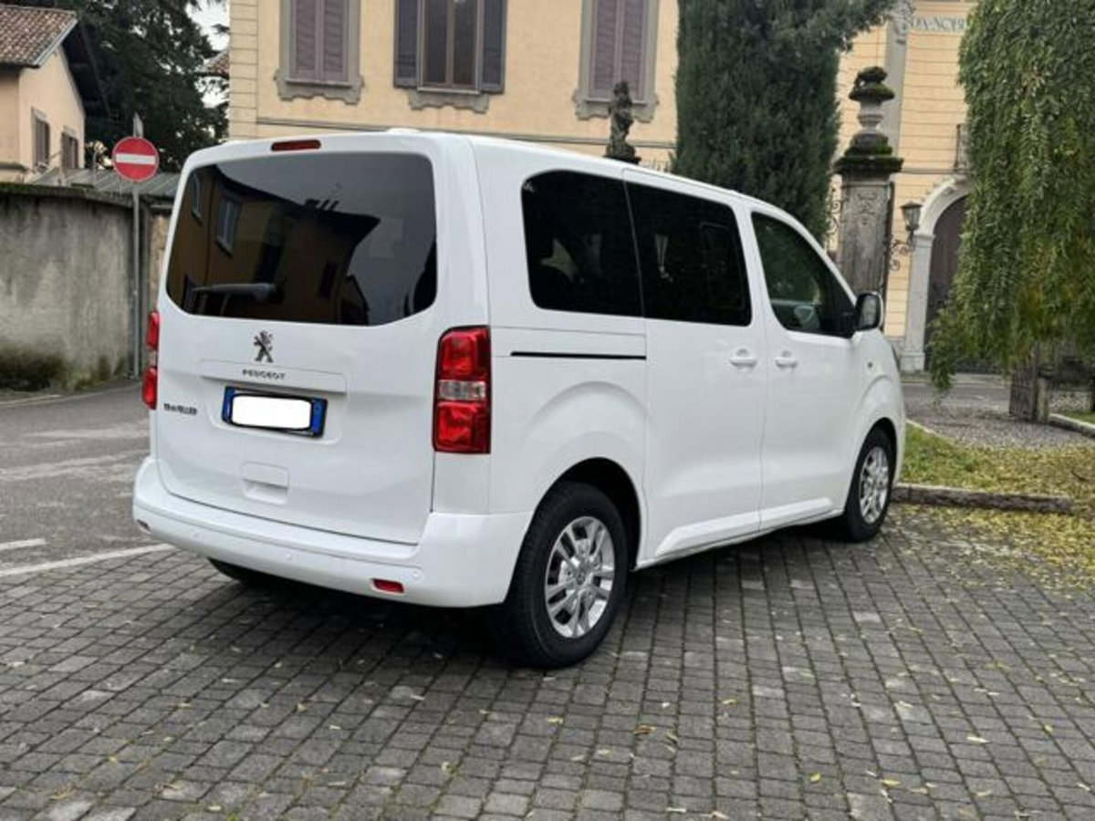 Peugeot Traveller BlueHDi 100 Compact Business (4)