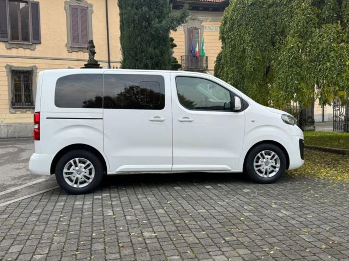 Peugeot Traveller BlueHDi 100 Compact Business (5)