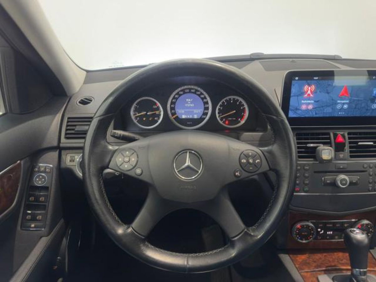 Mercedes-Benz Classe C 280 Elegance (8)