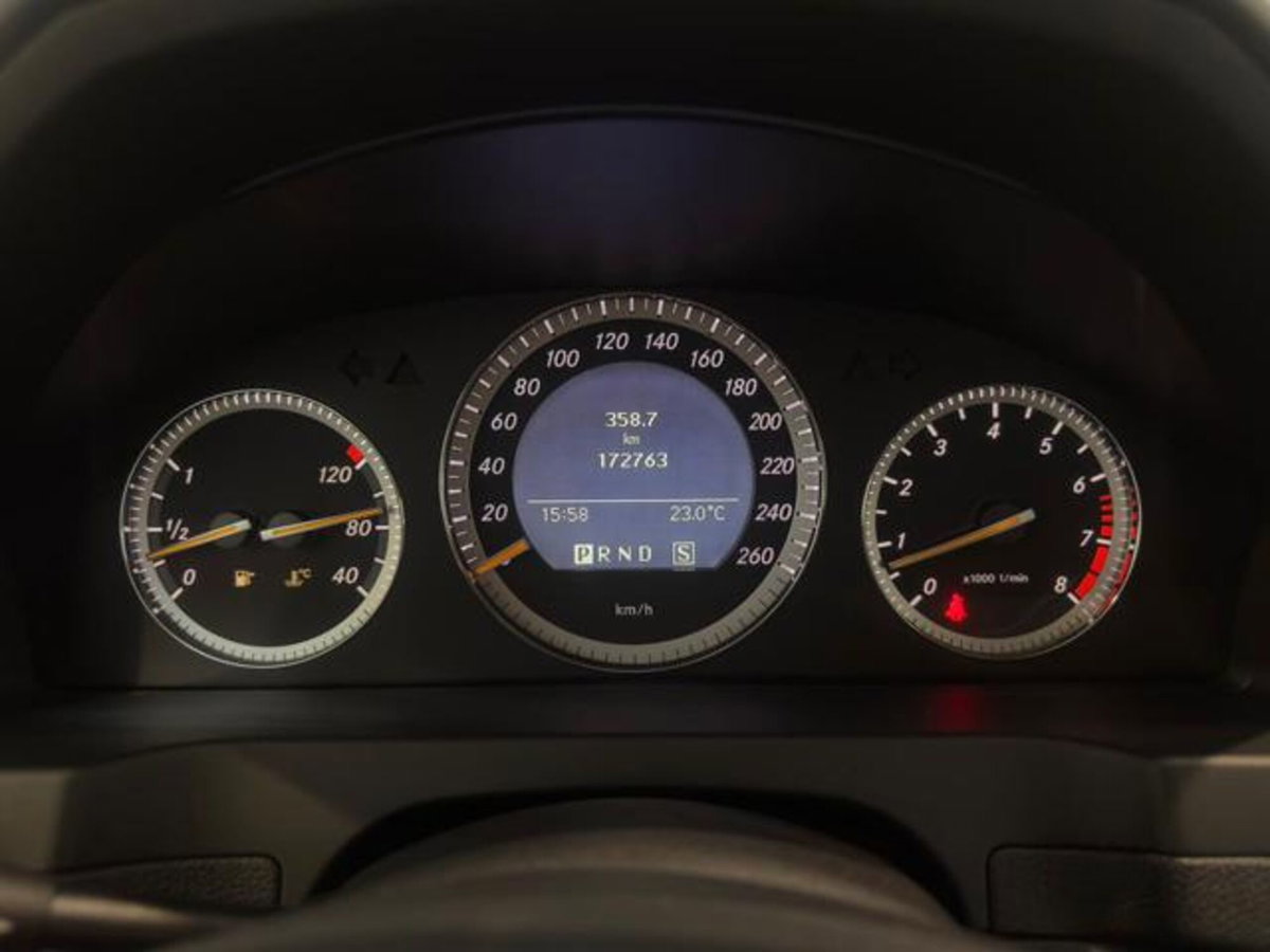 Mercedes-Benz Classe C 280 Elegance (9)