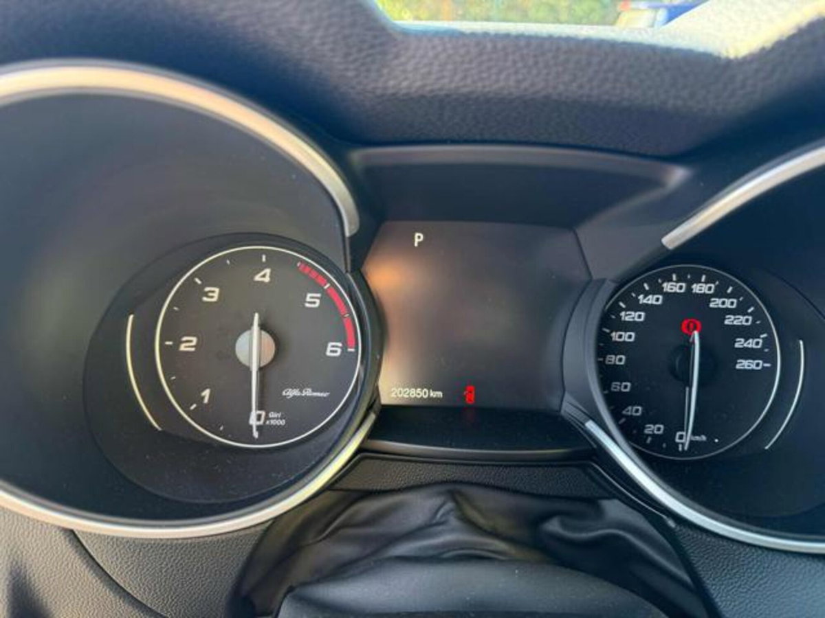 Alfa Romeo Stelvio Stelvio 2.2 Turbodiesel 210 CV AT8 Q4 Veloce (10)