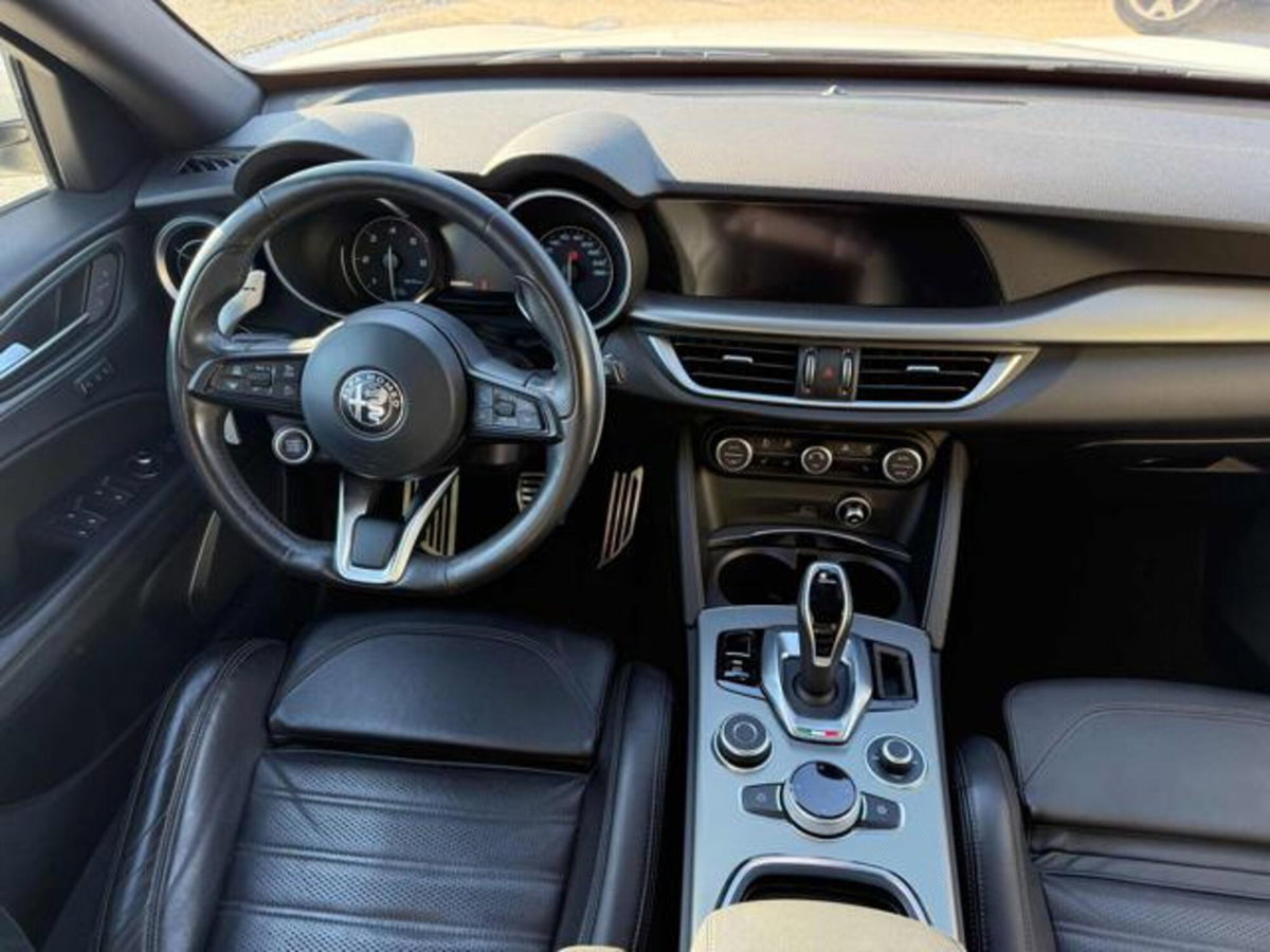 Alfa Romeo Stelvio Stelvio 2.2 Turbodiesel 210 CV AT8 Q4 Veloce (11)