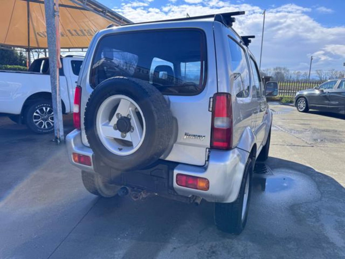 Suzuki Jimny 1.3i 16V cat 4WD JLX (8)