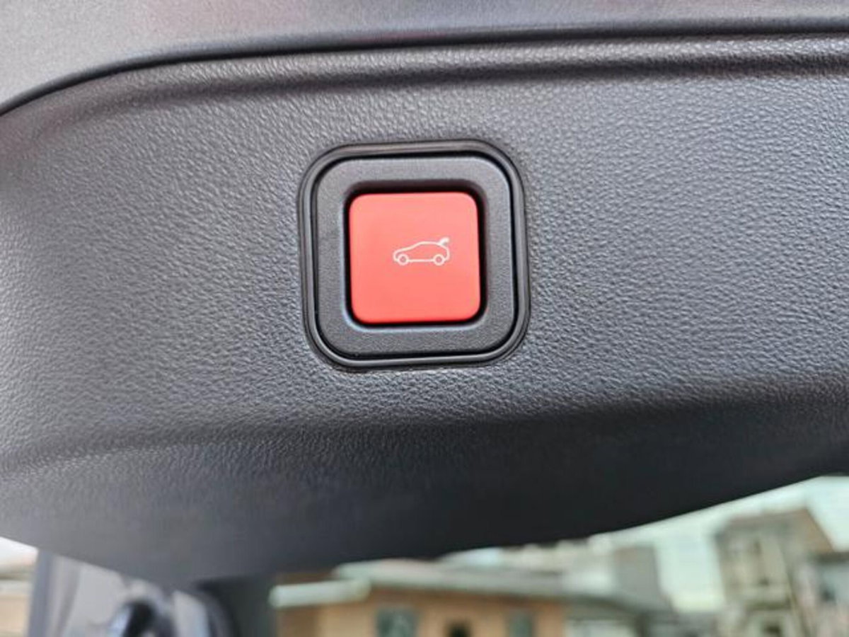 Alfa Romeo Junior elettrica Speciale 156cv (11)