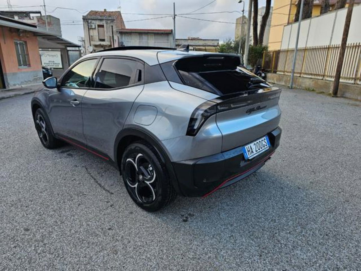 Alfa Romeo Junior elettrica Speciale 156cv (7)