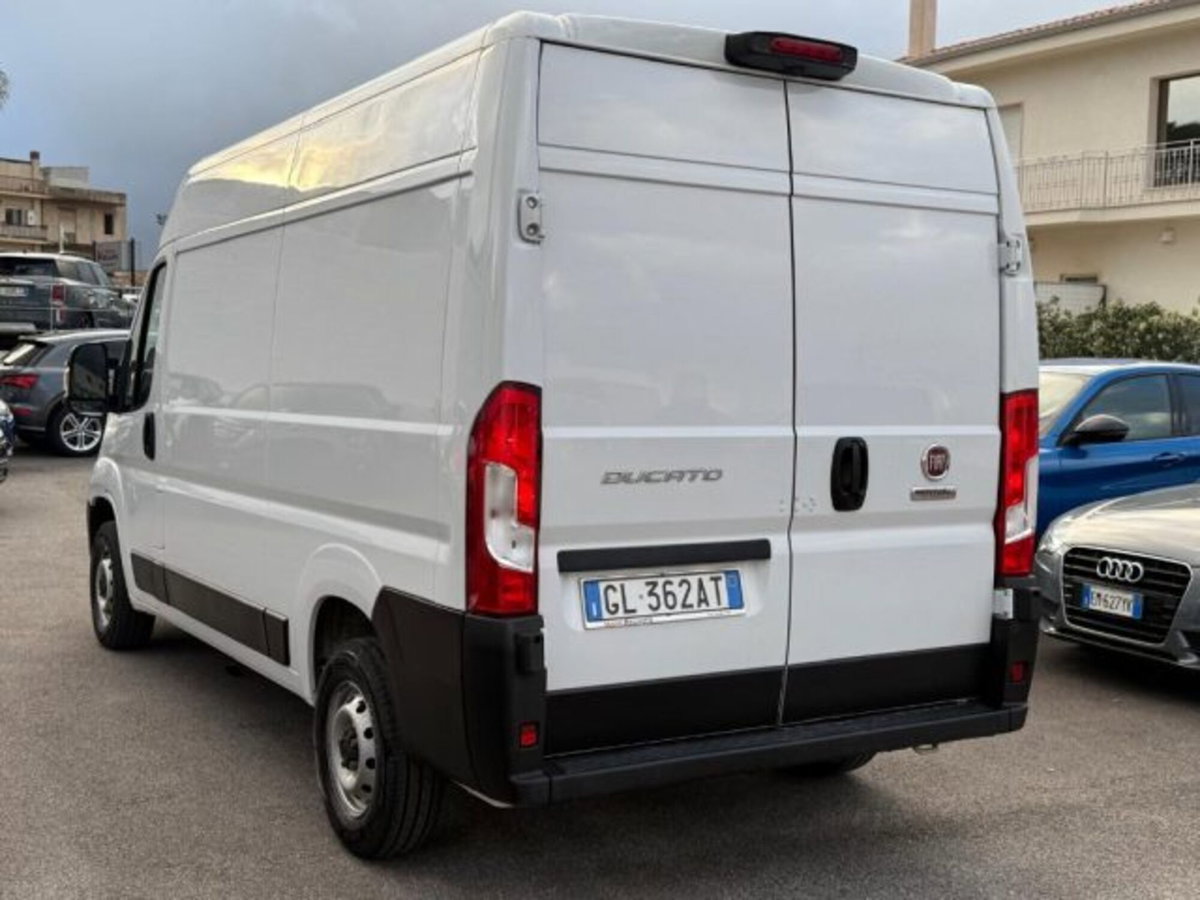 Fiat Ducato Furgone Vetrato 33 MH2 2.2 mjt3 140cv  serie 9 (4)