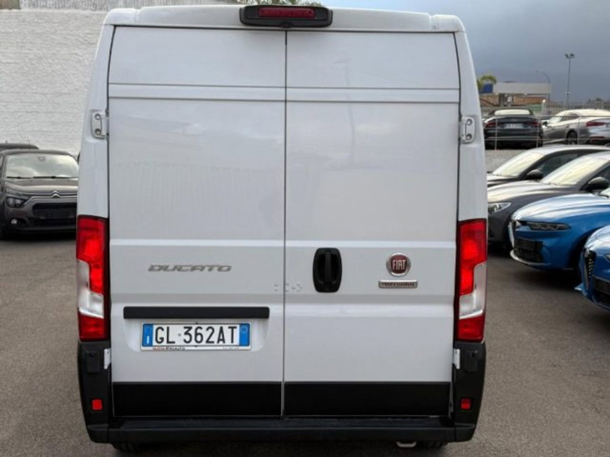 Fiat Ducato Furgone Vetrato 33 MH2 2.2 mjt3 140cv  serie 9 (6)