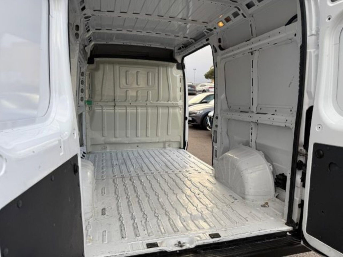 Fiat Ducato Furgone Vetrato 33 MH2 2.2 mjt3 140cv  serie 9 (7)
