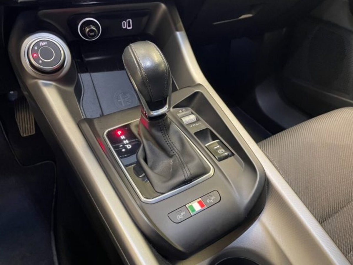 Alfa Romeo Tonale 1.6 Ti 130cv tct6 (8)