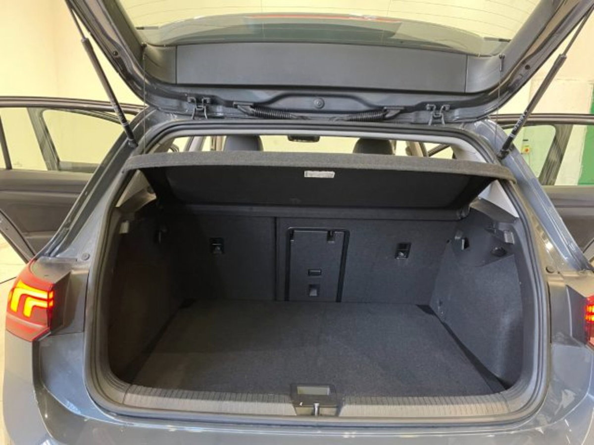 Volkswagen Golf Variant 2.0 tdi Style 150cv dsg (20)