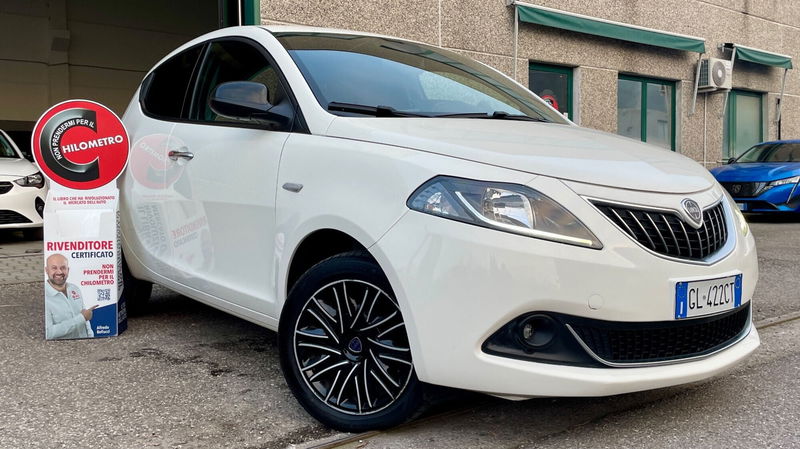 Lancia Ypsilon 1.0 FireFly 5 porte S&S Hybrid Ecochic A. Ferretti