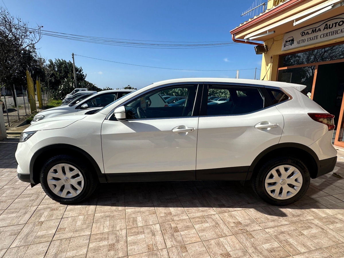 Nissan Qashqai 1.5 dCi 115 CV DCT Visia (11)
