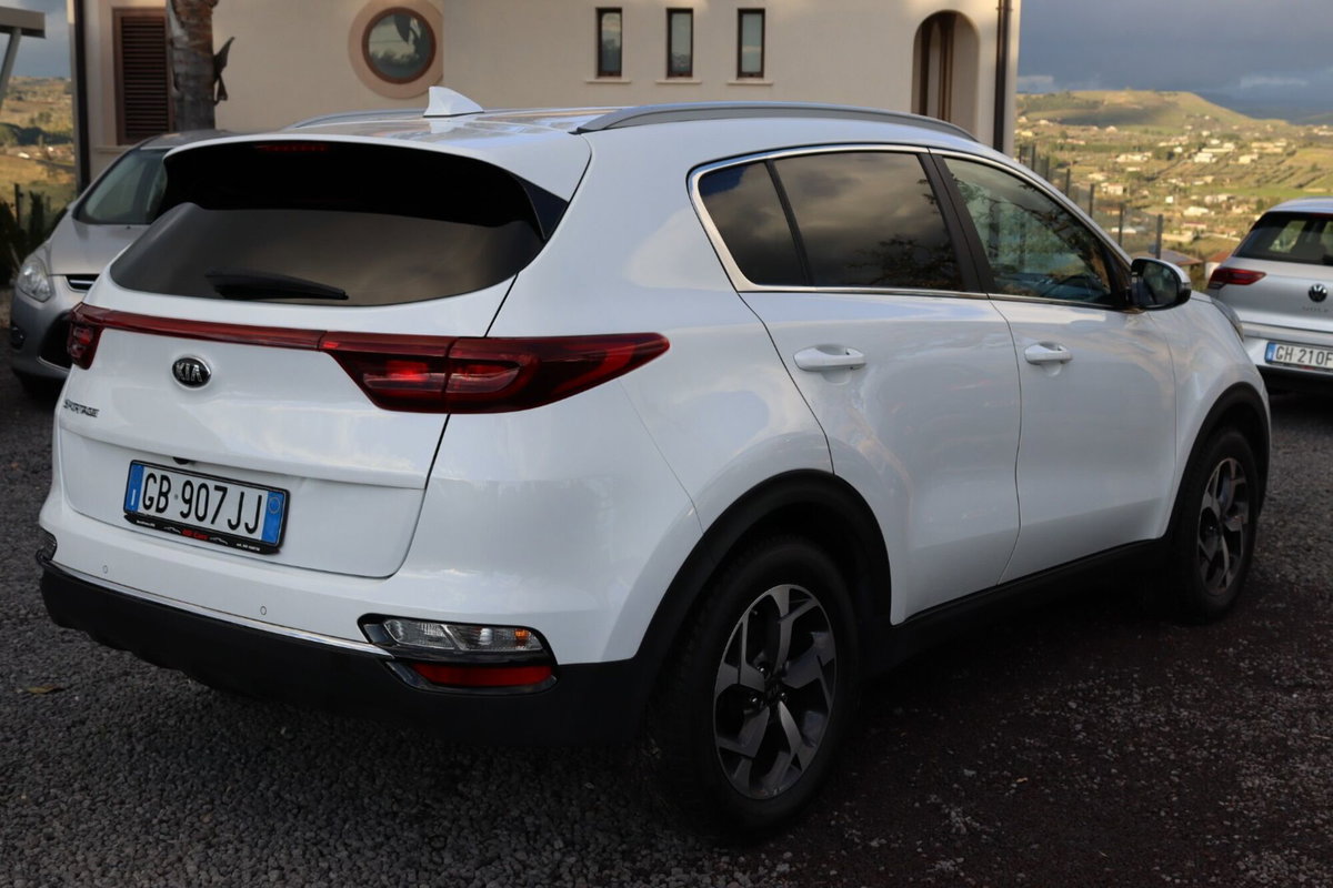 Kia Sportage 1.6 CRDI 115 CV 2WD Style (5)