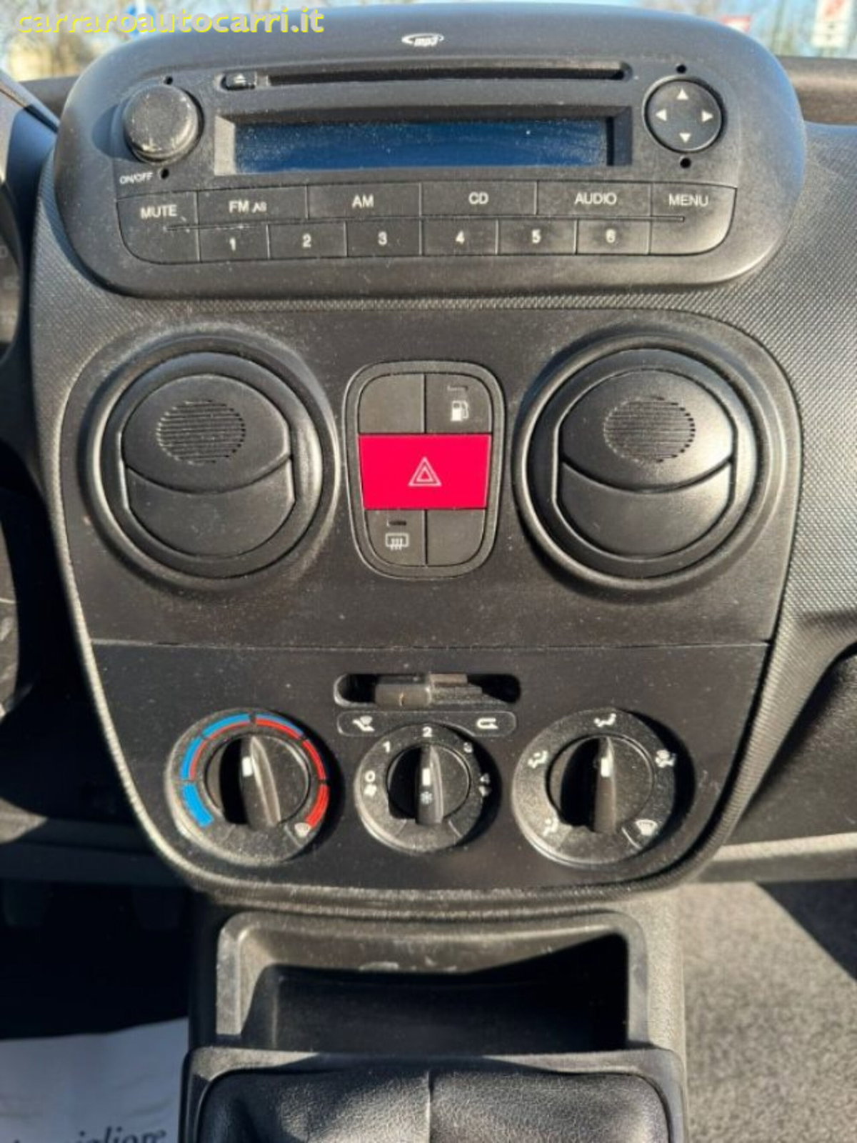 Fiat Qubo 1.4 8V 77 CV Dynamic Natural Power (13)