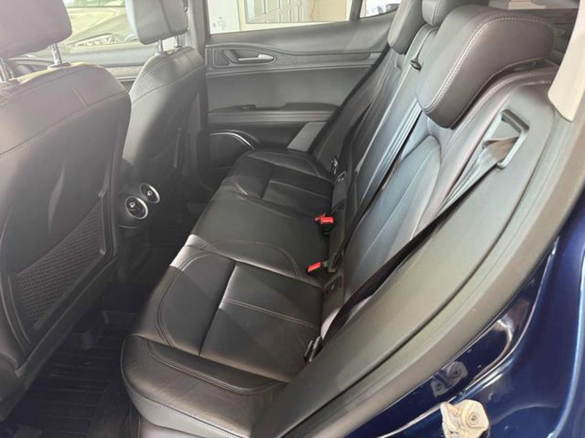 Alfa Romeo Stelvio Stelvio 2.2 Turbodiesel 190 CV AT8 Q4 Executive (11)