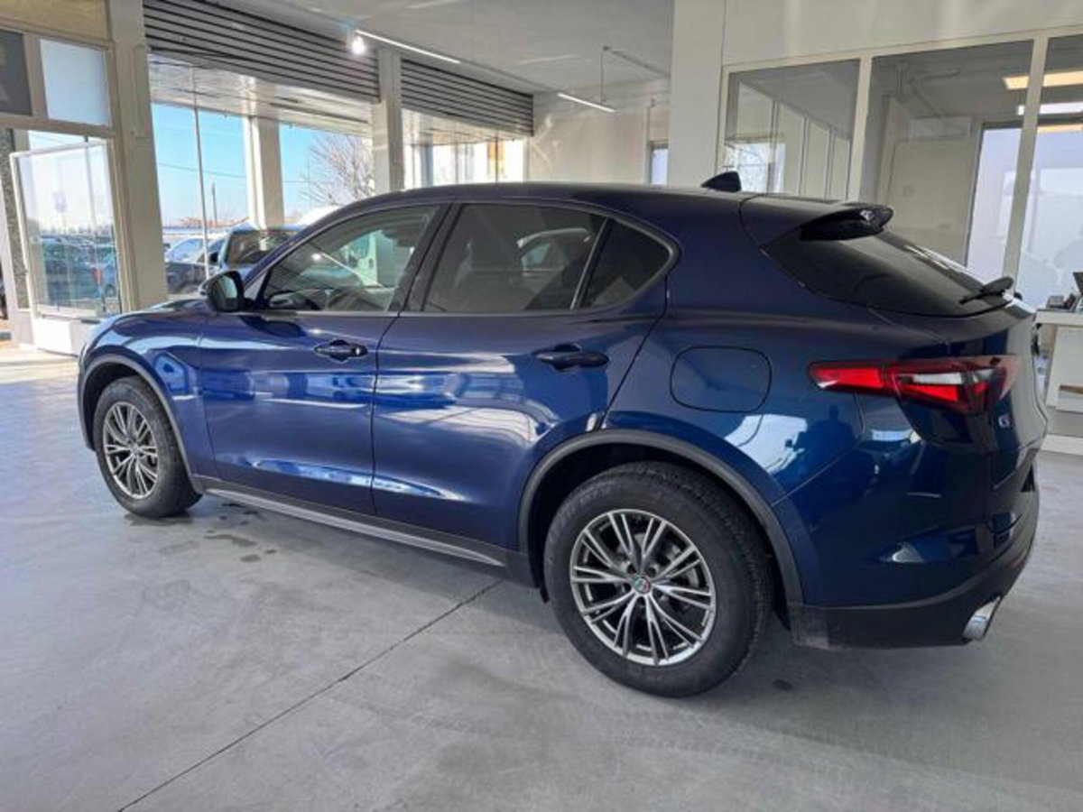 Alfa Romeo Stelvio Stelvio 2.2 Turbodiesel 190 CV AT8 Q4 Executive (4)