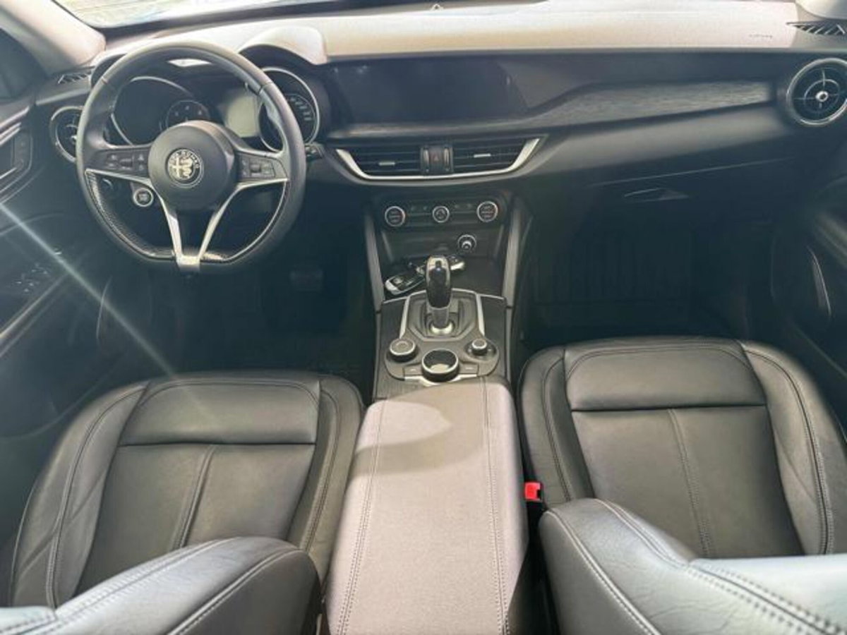 Alfa Romeo Stelvio Stelvio 2.2 Turbodiesel 190 CV AT8 Q4 Executive (9)