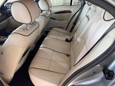 Jaguar S-Type 2.7 diesel V6 Executive (11)