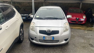 Toyota Yaris 1.0 5 porte Sol usata