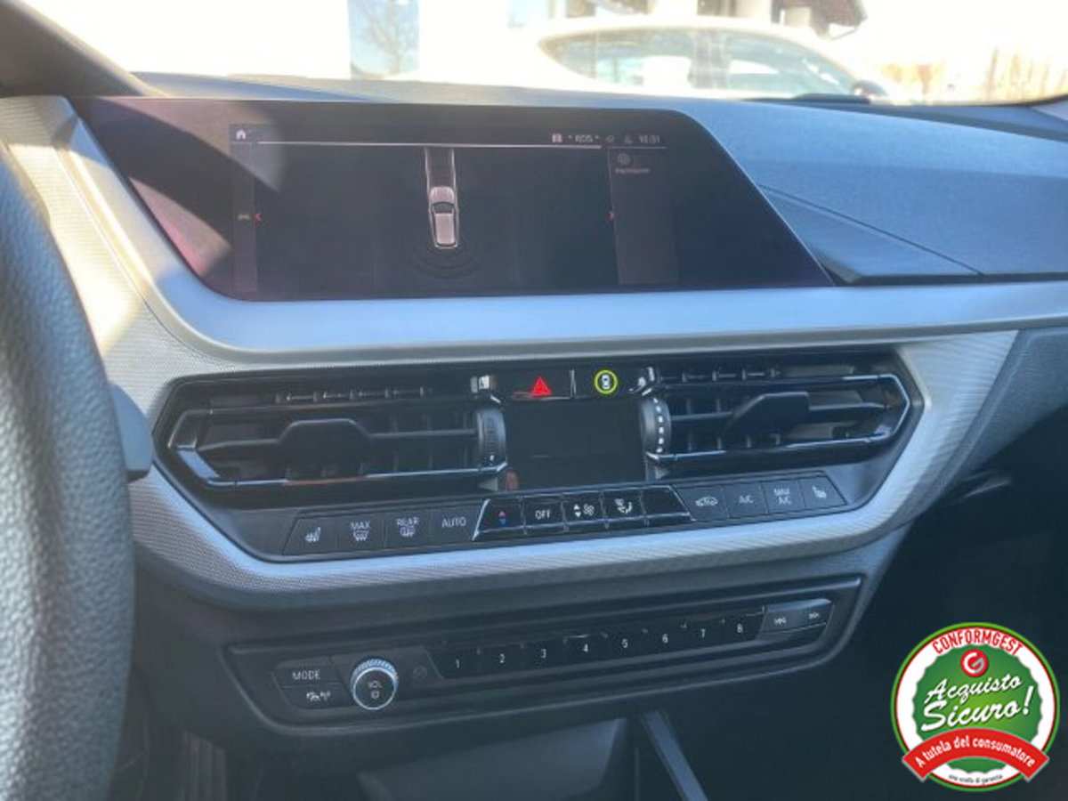 BMW Serie 1 116d 2.0 116CV cat 5 porte Attiva DPF (13)