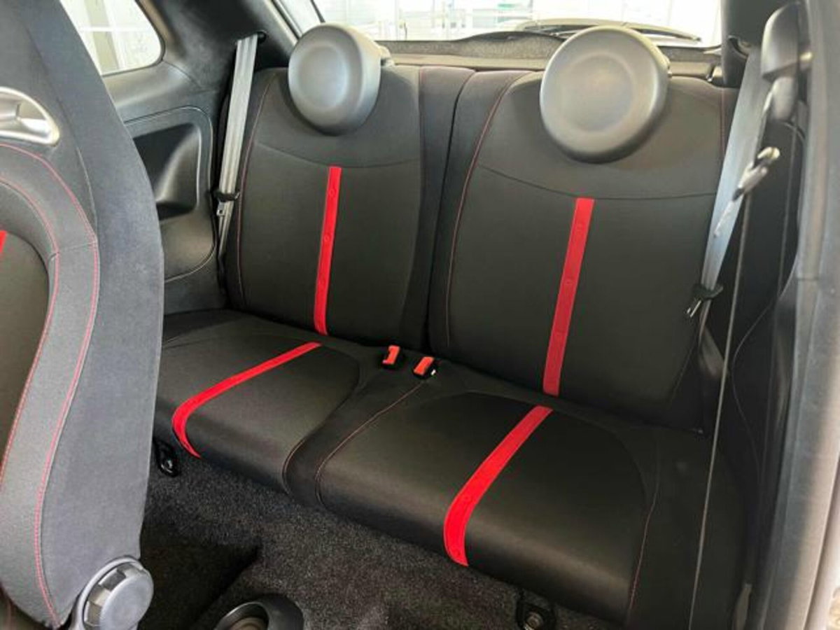 Abarth 500 1.4 Turbo T-Jet (10)