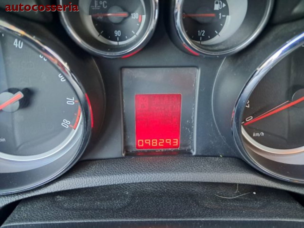 Opel Mokka 1.6 Ecotec 115CV 4x2 Start&Stop Cosmo (9)