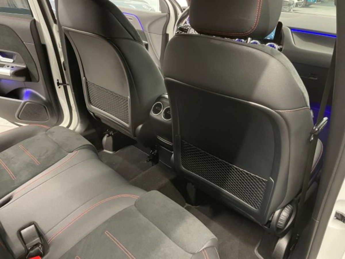 Mercedes-Benz GLA SUV 200 d AMG Line Premium Plus 4matic auto (10)
