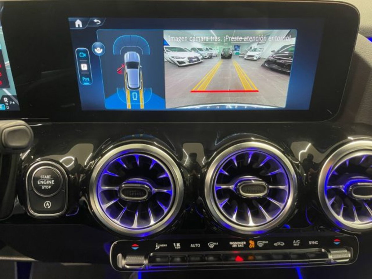 Mercedes-Benz GLA SUV 200 d AMG Line Premium Plus 4matic auto (10)