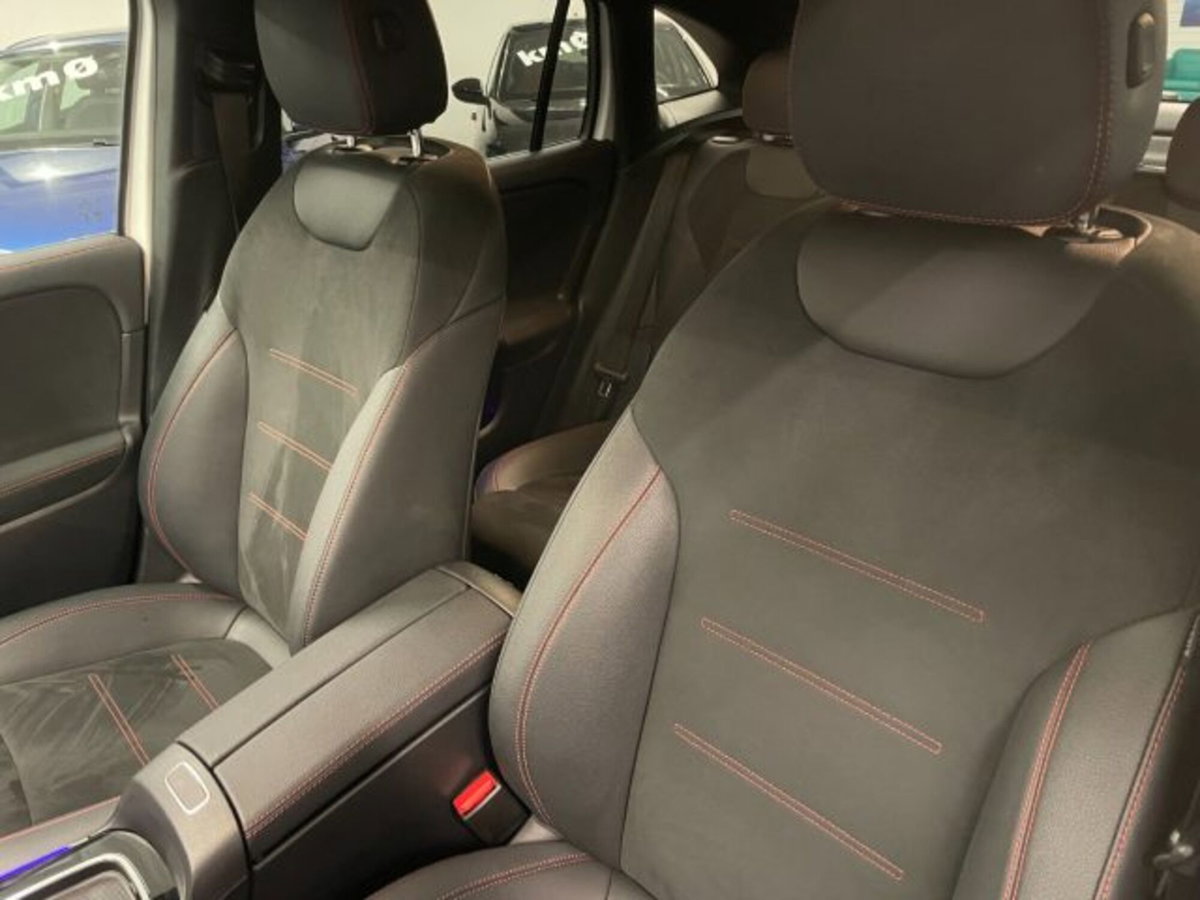 Mercedes-Benz GLA SUV 200 d AMG Line Premium Plus 4matic auto (5)