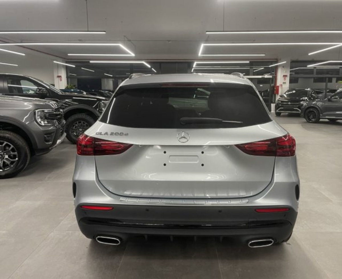Mercedes-Benz GLA SUV 200 d AMG Line Premium Plus 4matic auto (4)