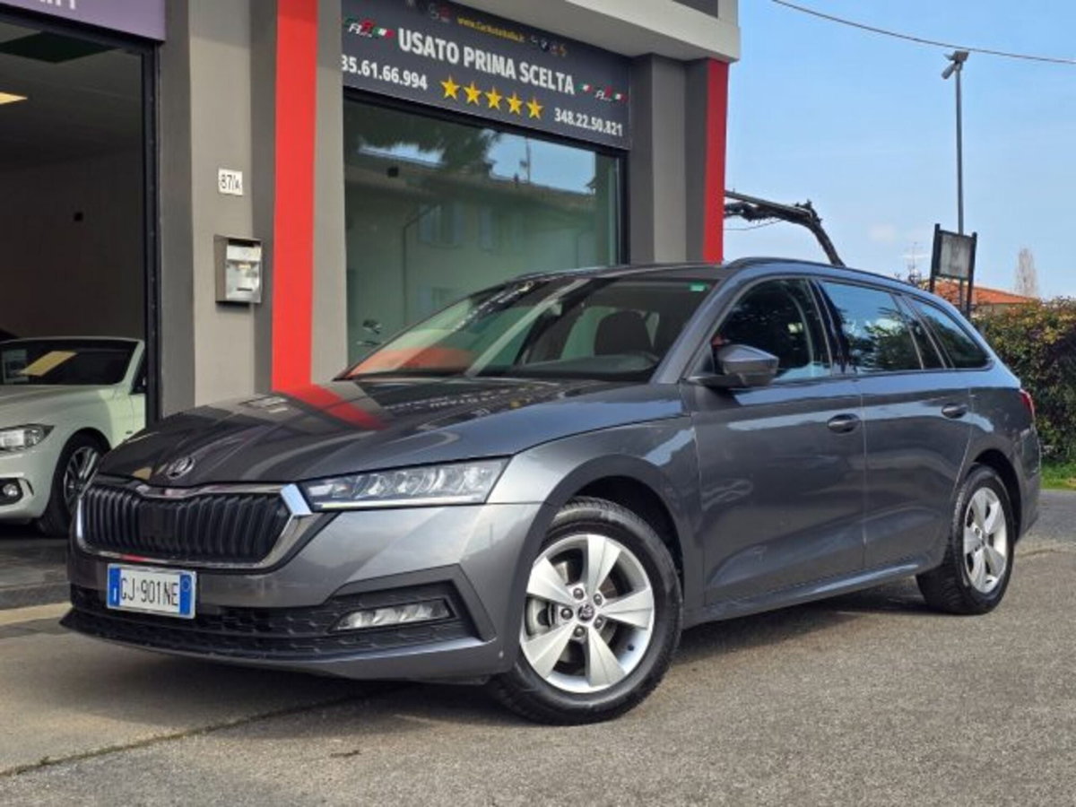 Skoda Octavia Station Wagon 2.0 TDI EVO SCR DSG Wagon Executive (15)