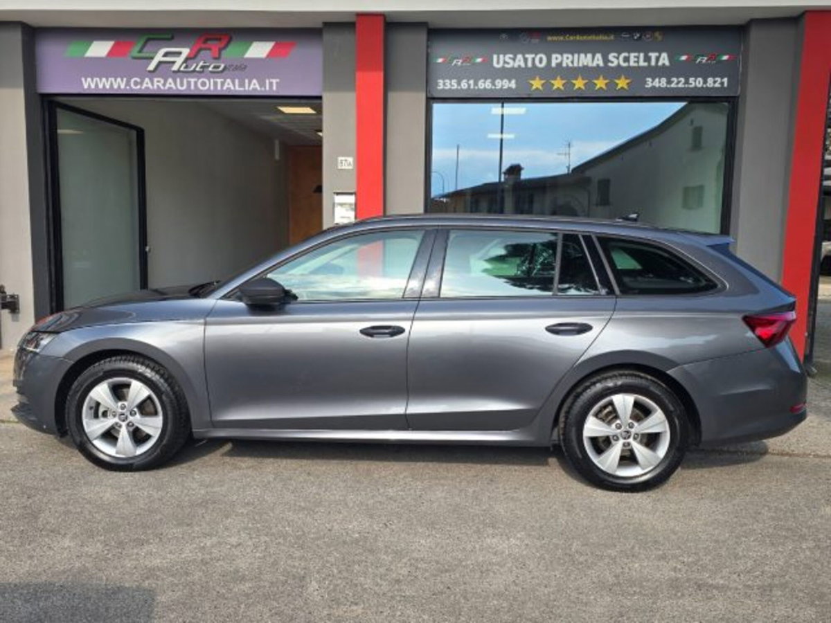 Skoda Octavia Station Wagon 2.0 TDI EVO SCR DSG Wagon Executive (16)
