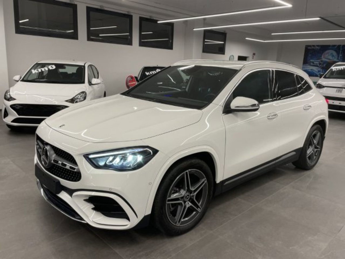 Mercedes-Benz GLA SUV 200 d AMG Line Premium Plus 4matic auto (17)