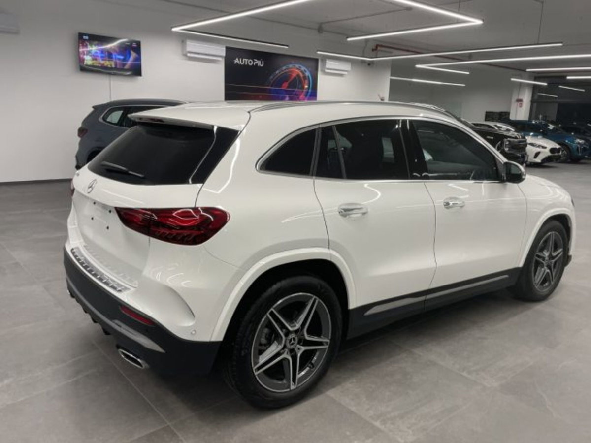 Mercedes-Benz GLA SUV 200 d AMG Line Premium Plus 4matic auto (4)