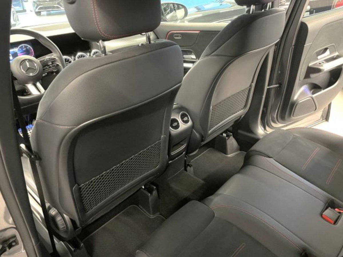Mercedes-Benz GLA SUV 200 d AMG Line Premium Plus 4matic auto (15)