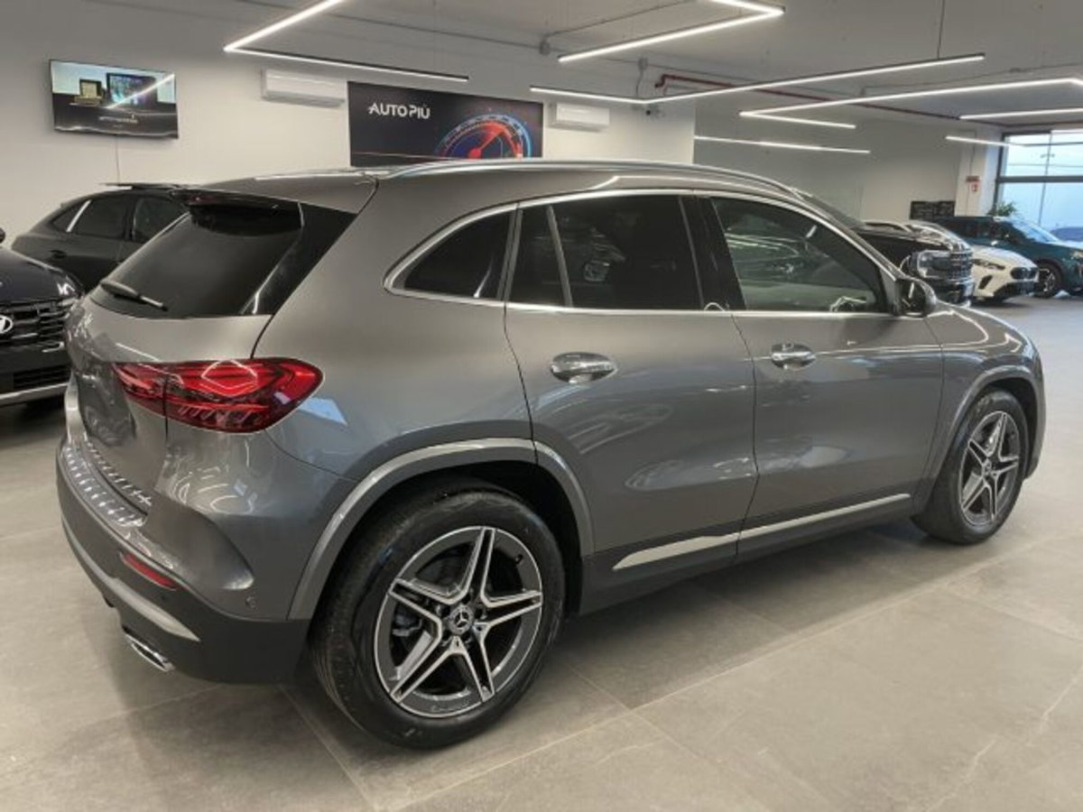 Mercedes-Benz GLA SUV 200 d AMG Line Premium Plus 4matic auto (4)