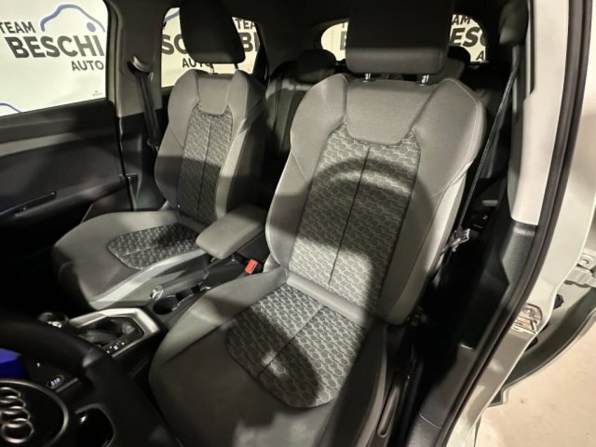 Audi A1 Sportback 30 TFSI S tronic Identity Black (4)