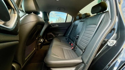 Alfa Romeo Giulia 2.2 Turbodiesel 190 CV AT8 Super (11)