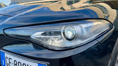 Alfa Romeo Giulia 2.2 Turbodiesel 190 CV AT8 Super (4)