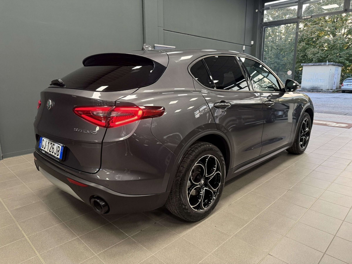 Alfa Romeo Stelvio Stelvio 2.2 Turbodiesel 190 CV AT8 RWD Sprint (4)
