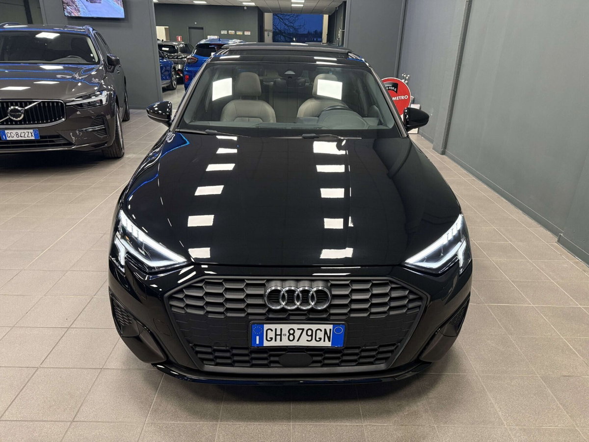 Audi A3 Sedan 35 TFSI S tronic COD (2)