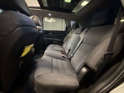 Kia Sorento 2.2 CRDi 2WD Loft (9)