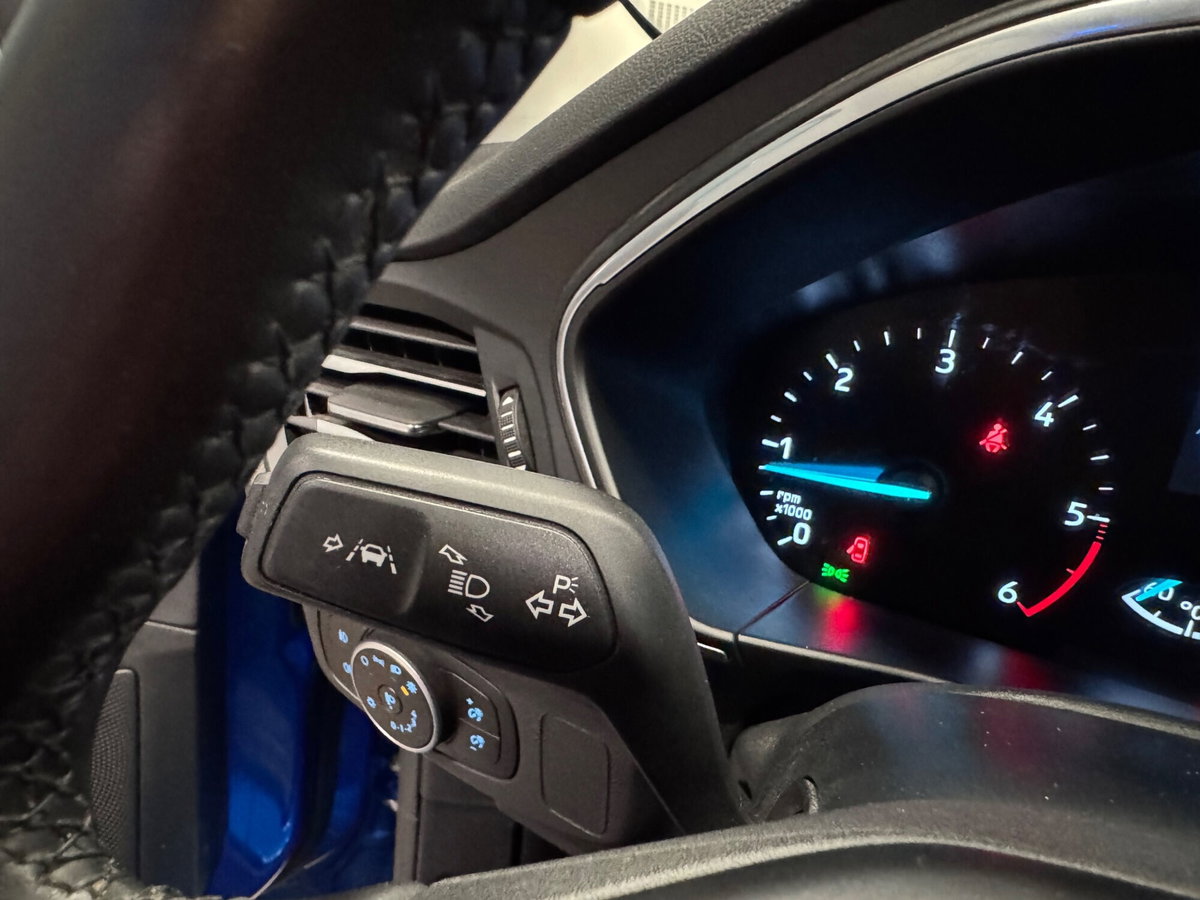 Ford Focus Station Wagon 1.5 EcoBlue 120 CV SW Active X (19)