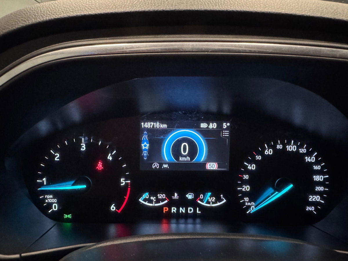 Ford Focus Station Wagon 1.5 EcoBlue 120 CV SW Active X (20)